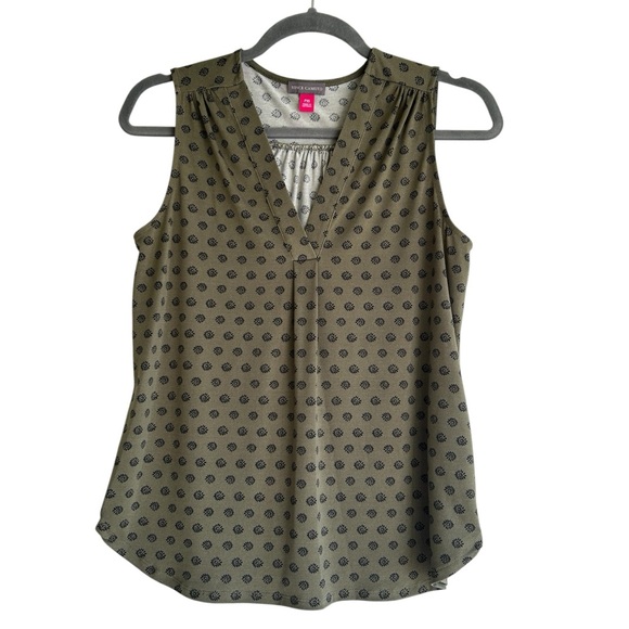 Vince Camuto Tops - Vince Camuto Olive Patterned Sleeveless Top XSP
